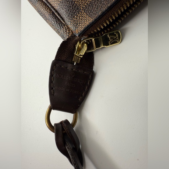 Louis Vuitton Damier Ebene Pochette Accessoires + LV dust bag - Picture 6 of 11